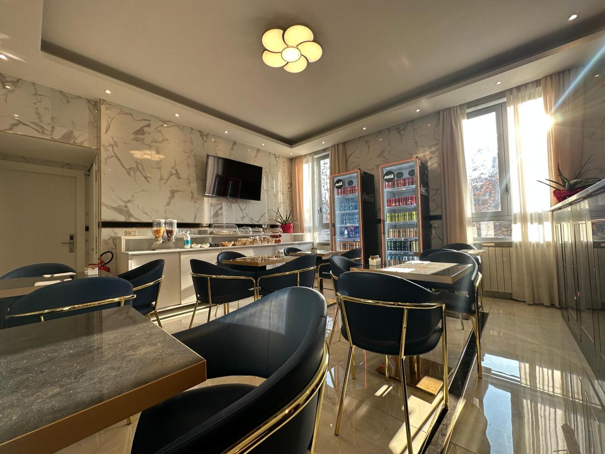 Hotel Midway — Photos 2